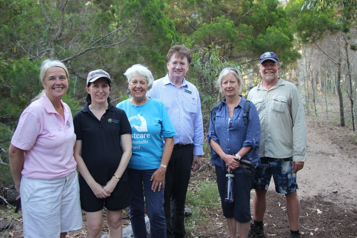 Chemical-free weeding to restore Coochiemudlo Island’s Melaleuca Wetlands