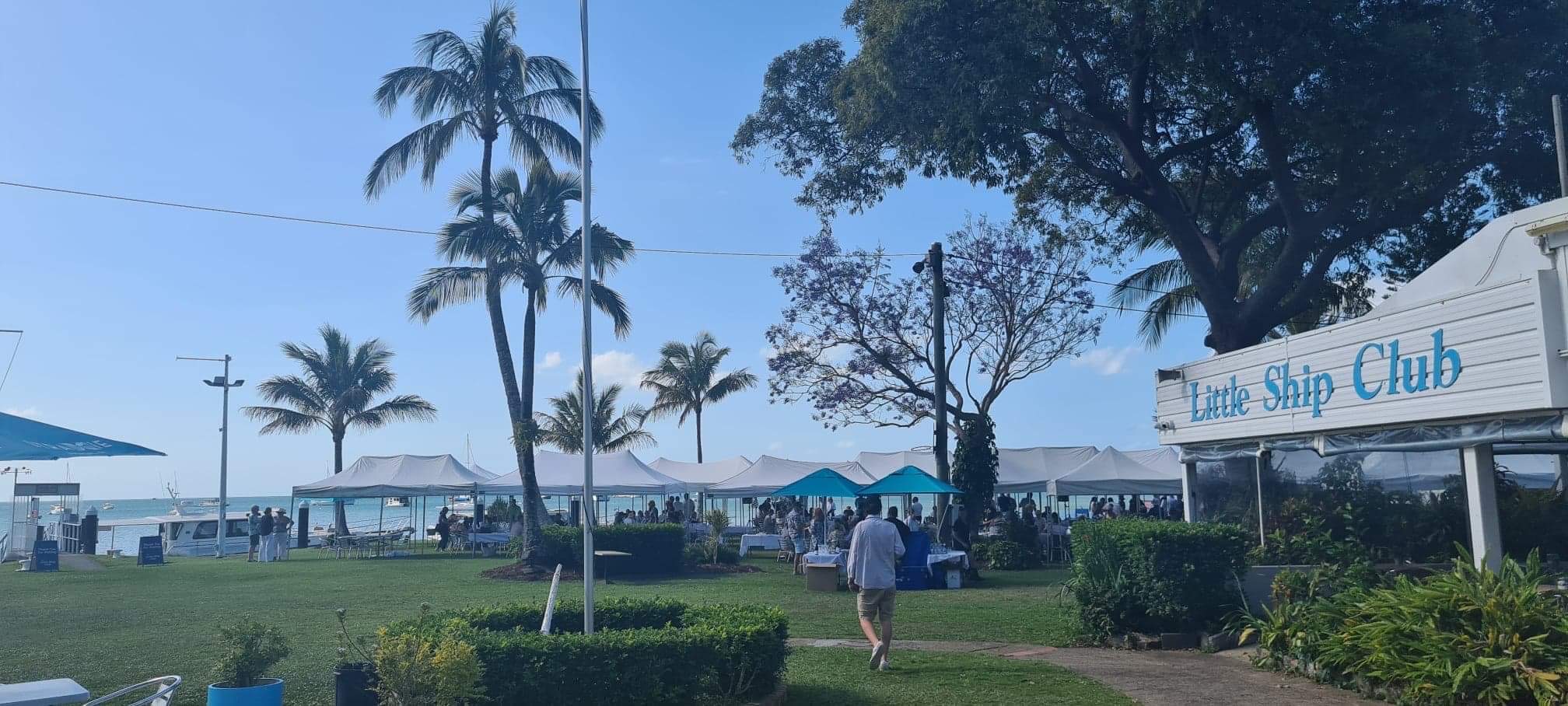 Little ship club in north stradbroke